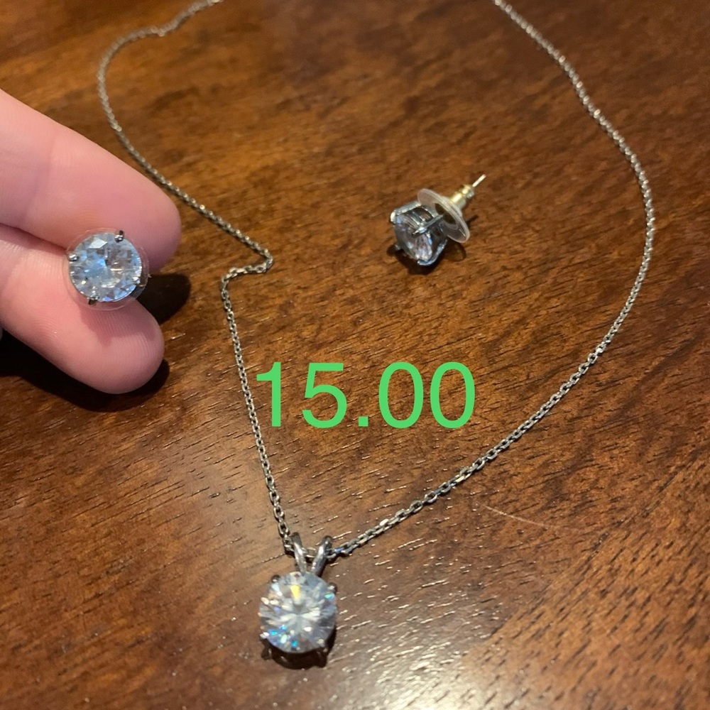 Cubic zirconia set!